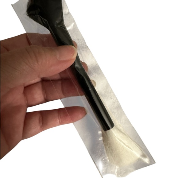 4 Piece Mally Beauty Makeup Brushes For Face and Eyes ALL NEW - Picture 6 of 8